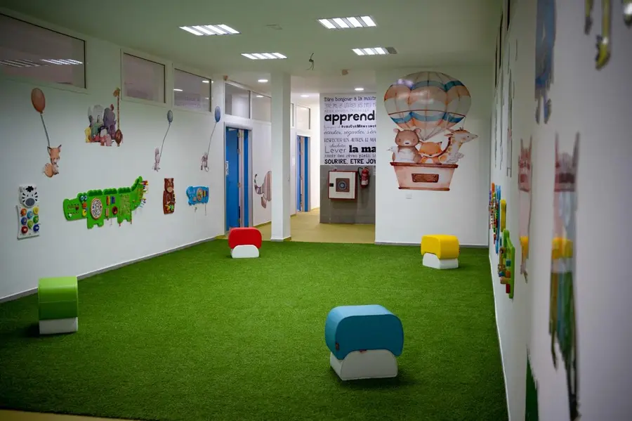Salle de classe secondaire moderne